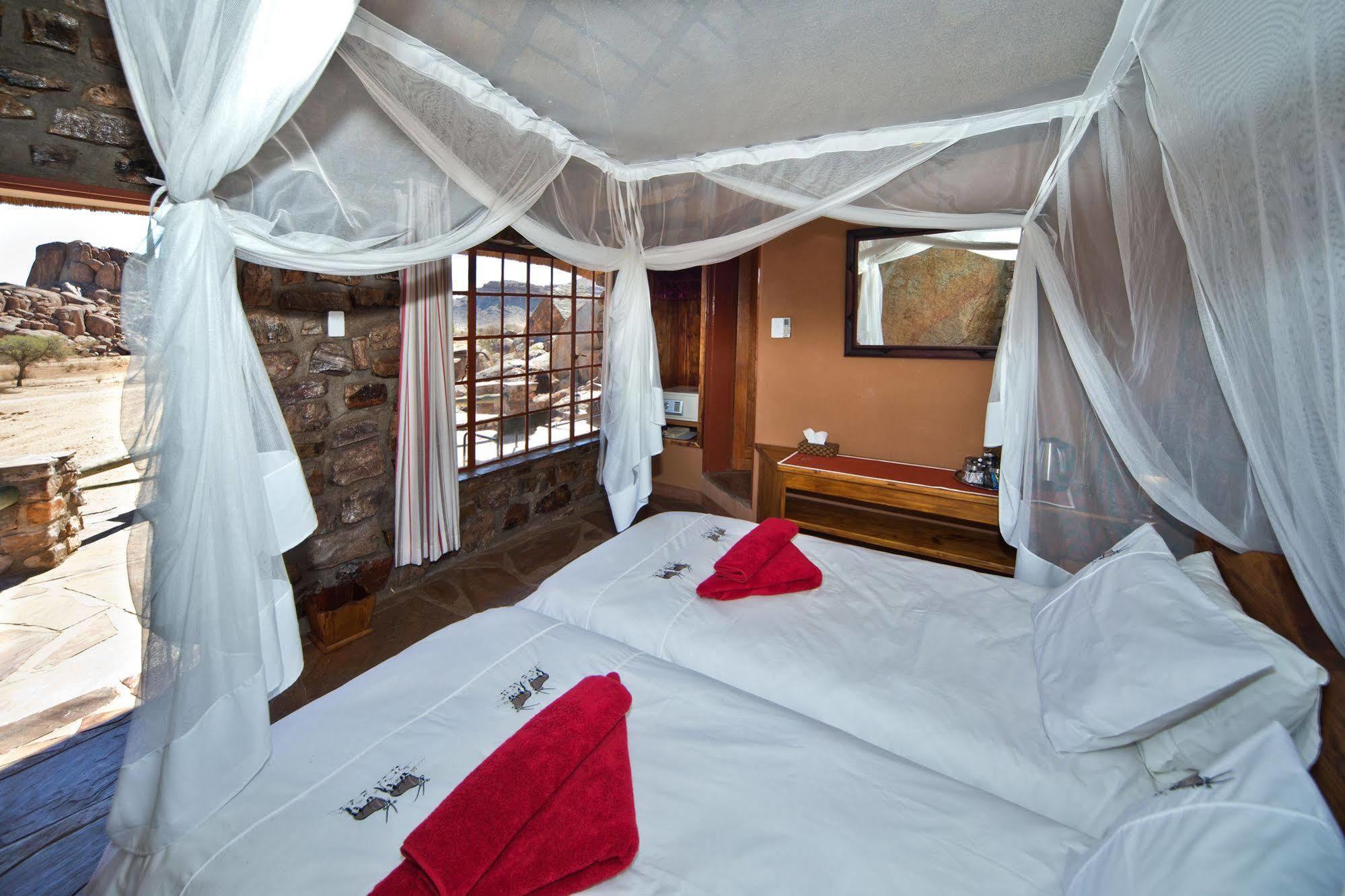 Gondwana Canyon Lodge Kanebis Exteriör bild