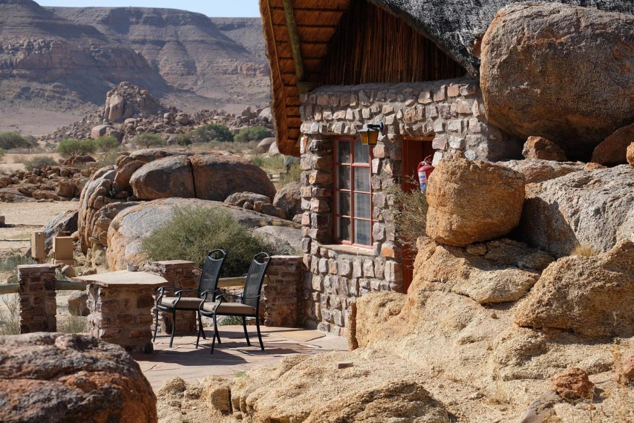 Gondwana Canyon Lodge Kanebis Exteriör bild