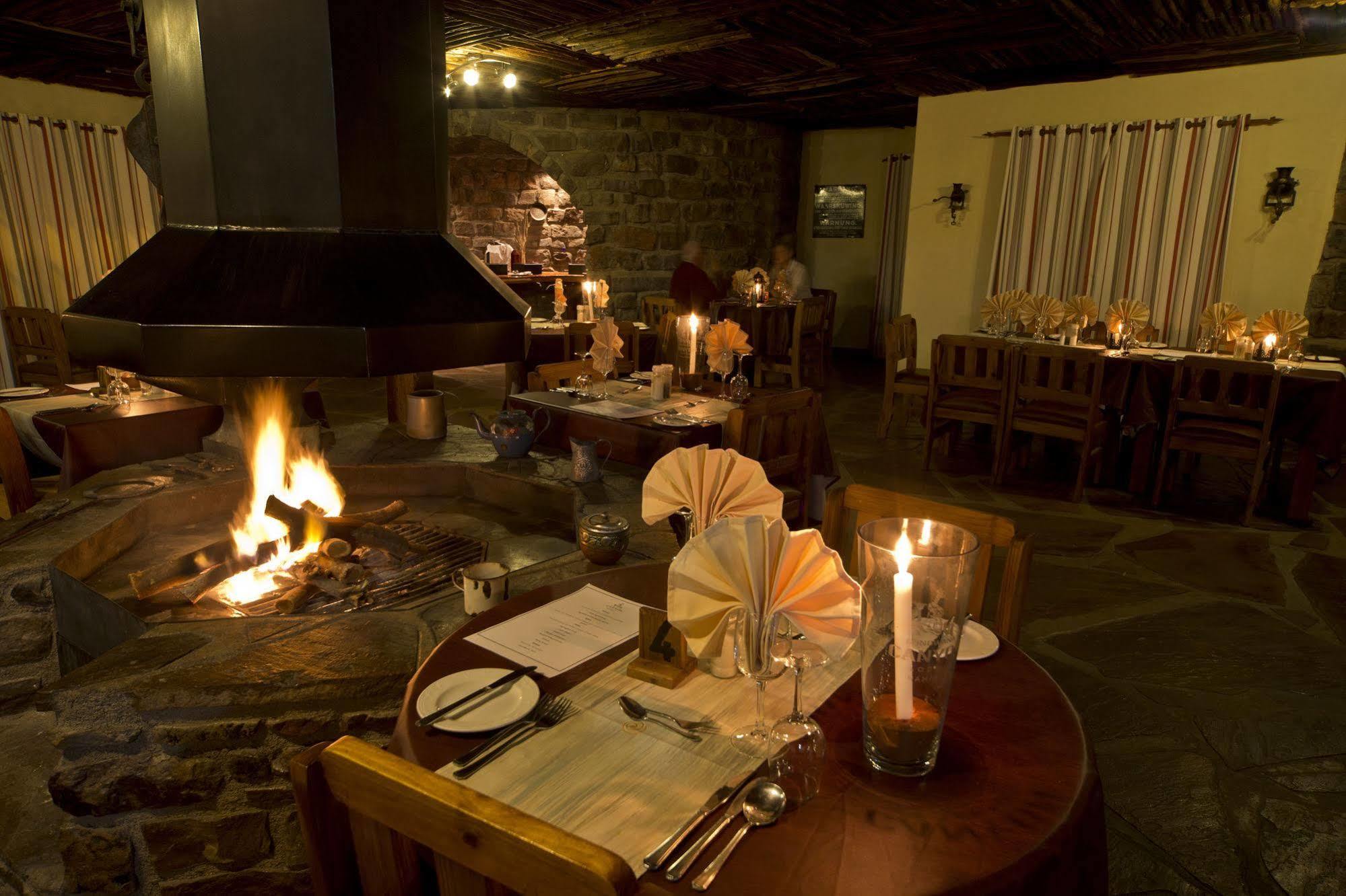 Gondwana Canyon Lodge Kanebis Exteriör bild