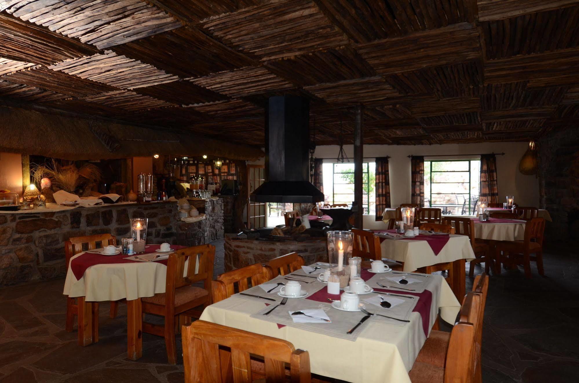 Gondwana Canyon Lodge Kanebis Exteriör bild